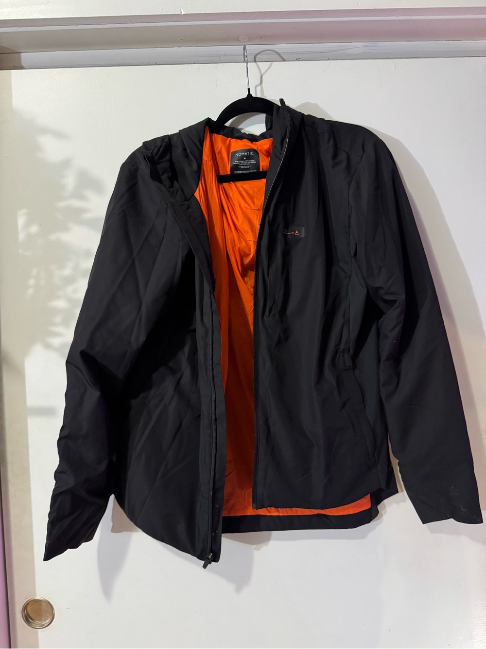 Nomatic Men's Black Windbreaker Jacket with Orange Lining - Layer - NEVER WORN